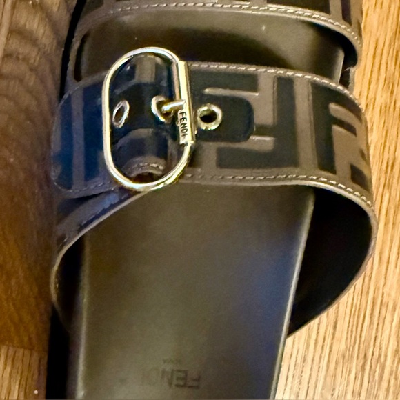 Fendi FF Brown Zucca Leather Slide Sandal - Picture 6 of 7